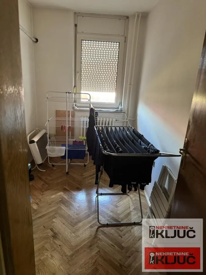 Prodaja, dvosoban stan, 73m², Novo naselje, Novi Sad