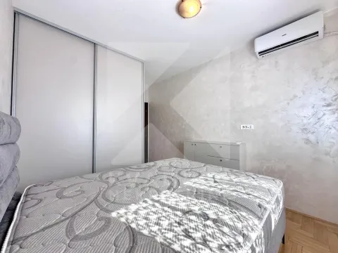 Rent, one bedroom apartment, 43m², Stari Aerodrom, Podgorica - image 11