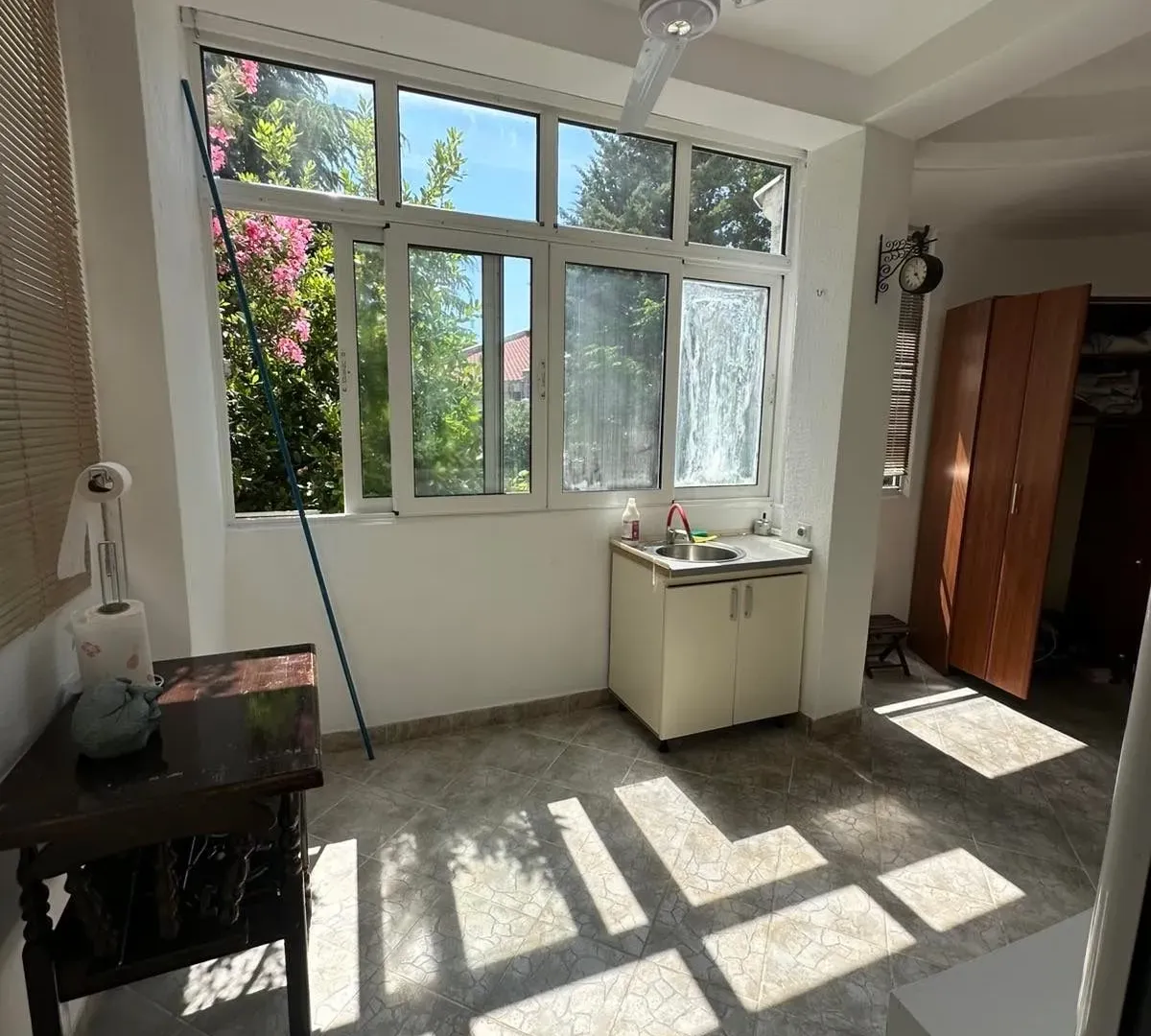 Izdavanje, garsonjera, 31m², Centar, Bar
