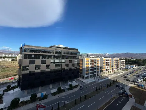 Izdavanje, stan, 108m², Central Point, Podgorica - image 18