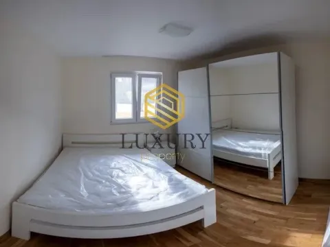 Izdavanje, kuća, 111m², Lastva Grbaljska, Kotor - image 11