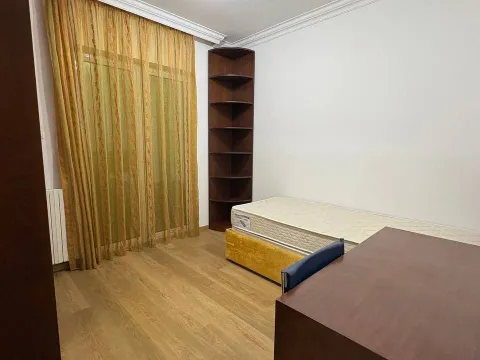 Rent, four bedroom apartment, 160m², Tivat, Crna Gora - image 6