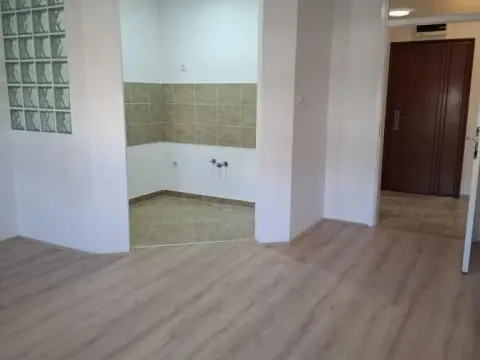 Prodaja, jednosoban stan, 34m², Kej, Novi Sad Sve Podlokacije - image 2