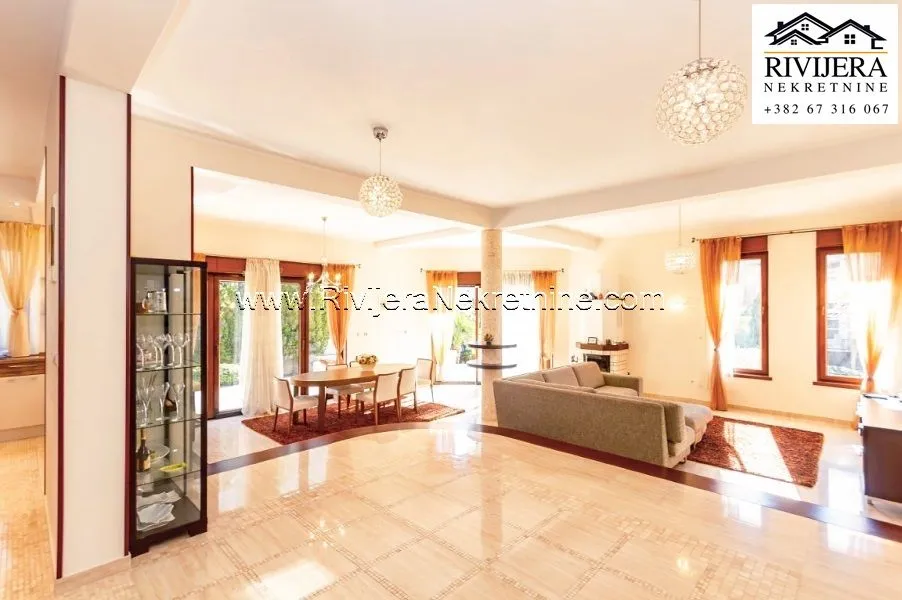 Prodaja, kuća, 330m², Đenovići, Herceg Novi