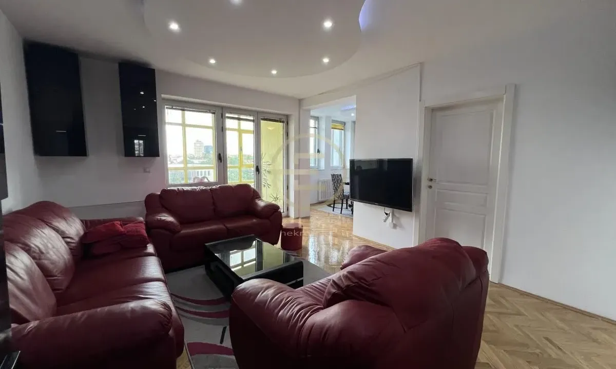 Prodaja, trosoban stan, 101m², Bulevar Oslobodjenja, Novi Sad Sve Podlokacije