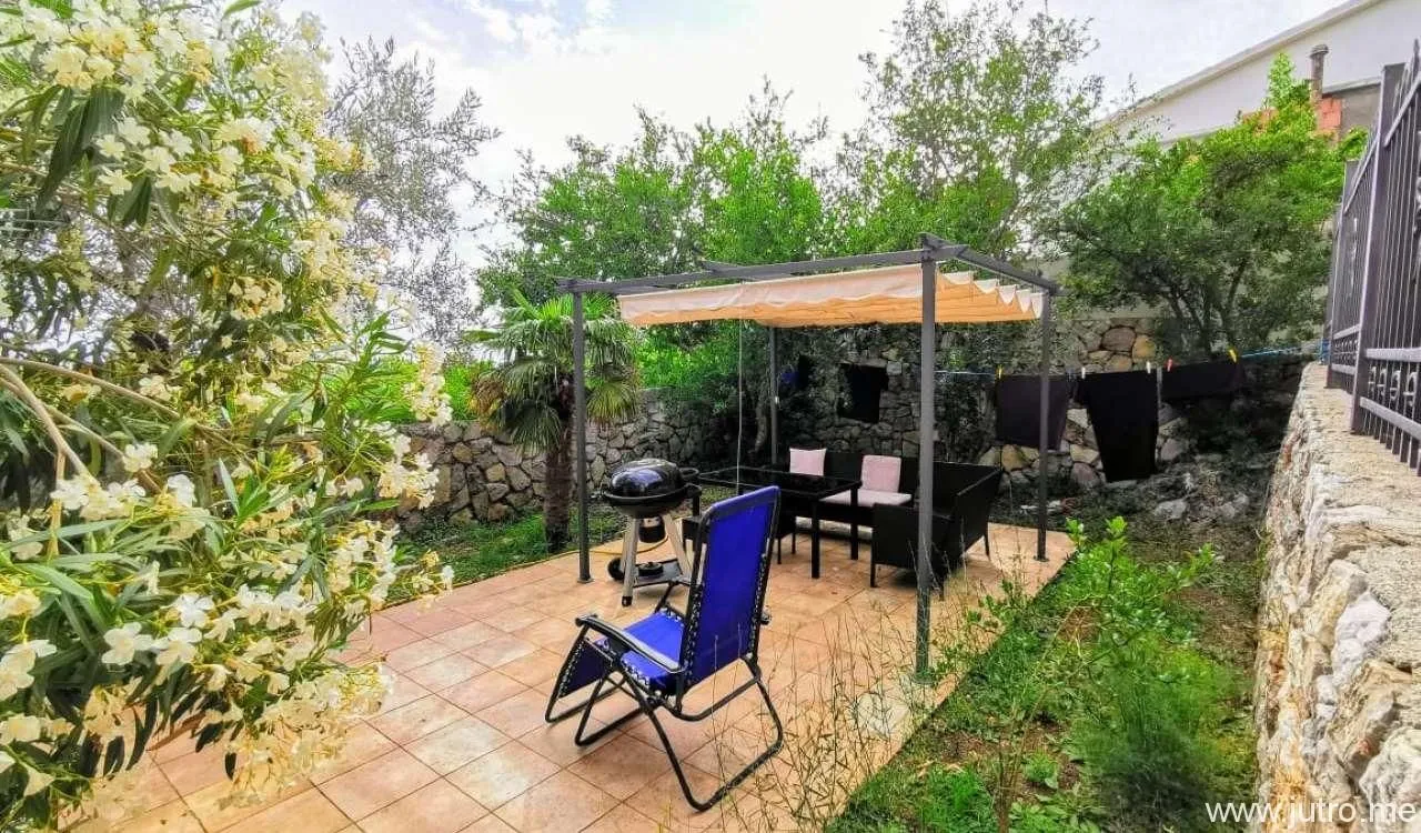 Sale, house, 93m², Rijeka Reževići, Budva