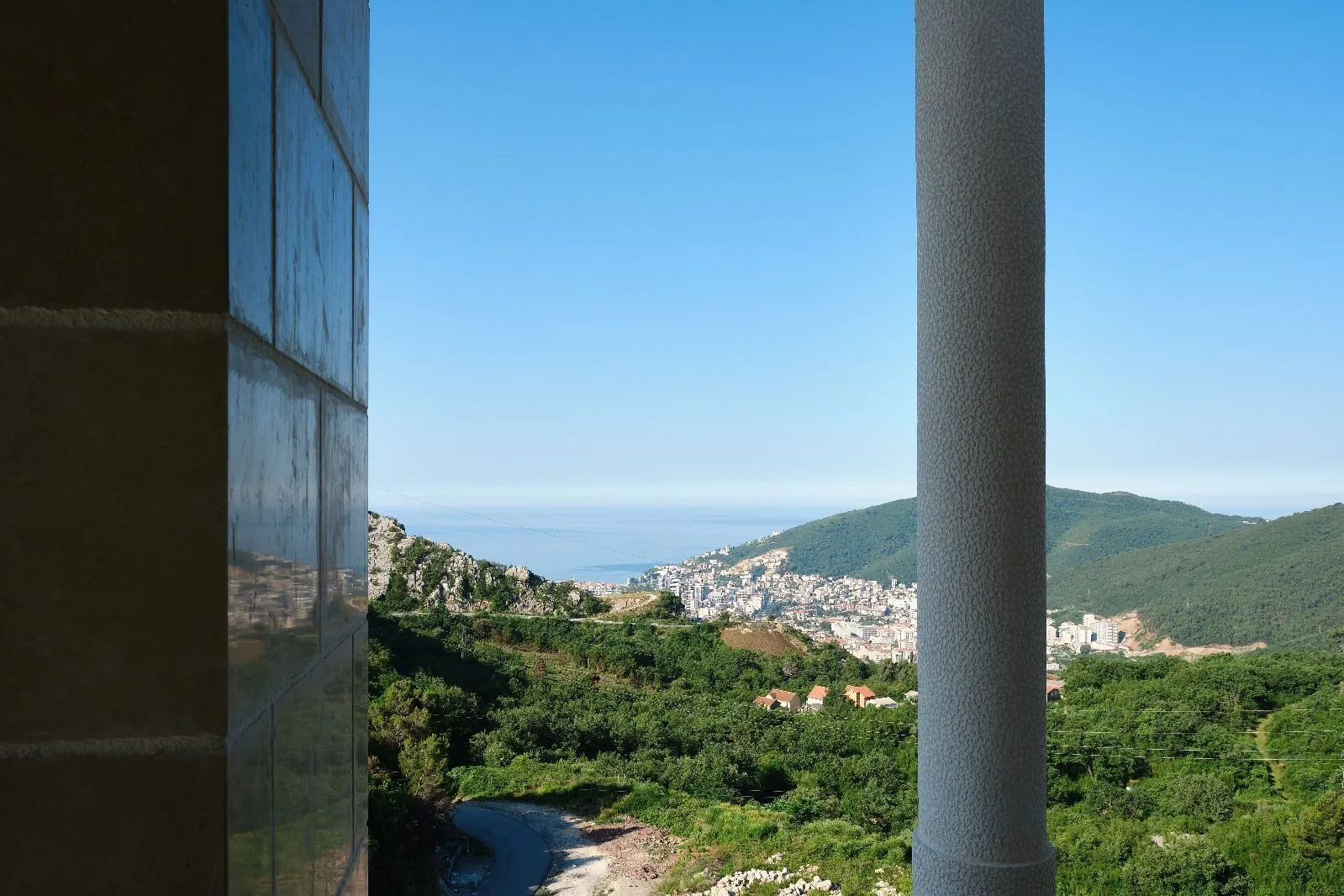 Prodaja, ugostiteljski objekat, 3600m², Markovići, Budva