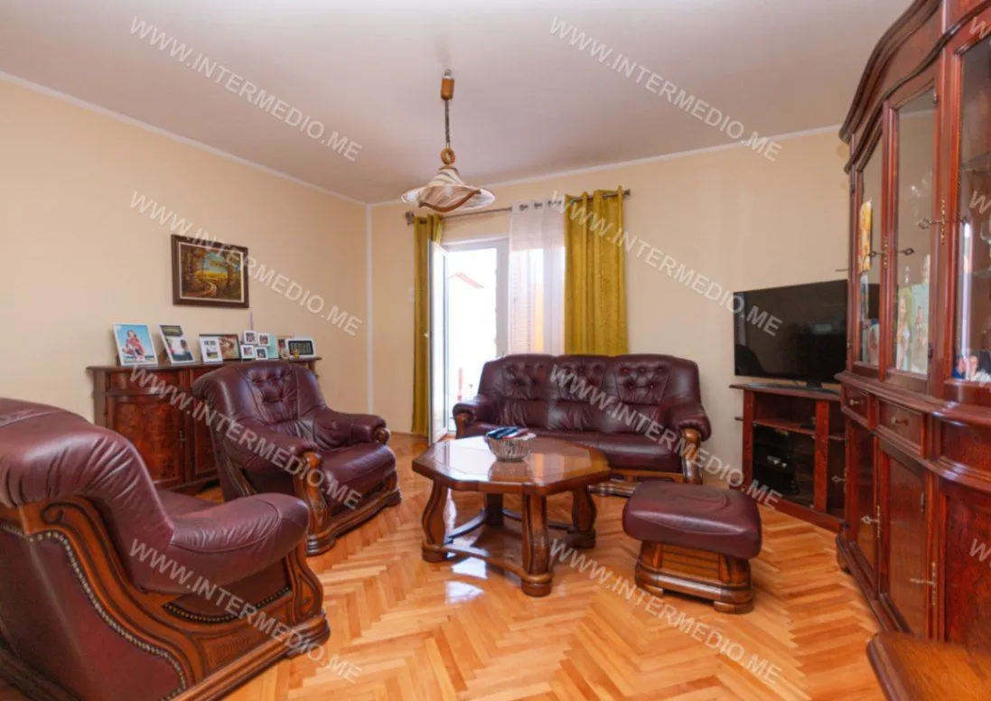 Prodaja, kuća, 316m², Igalo, Herceg Novi