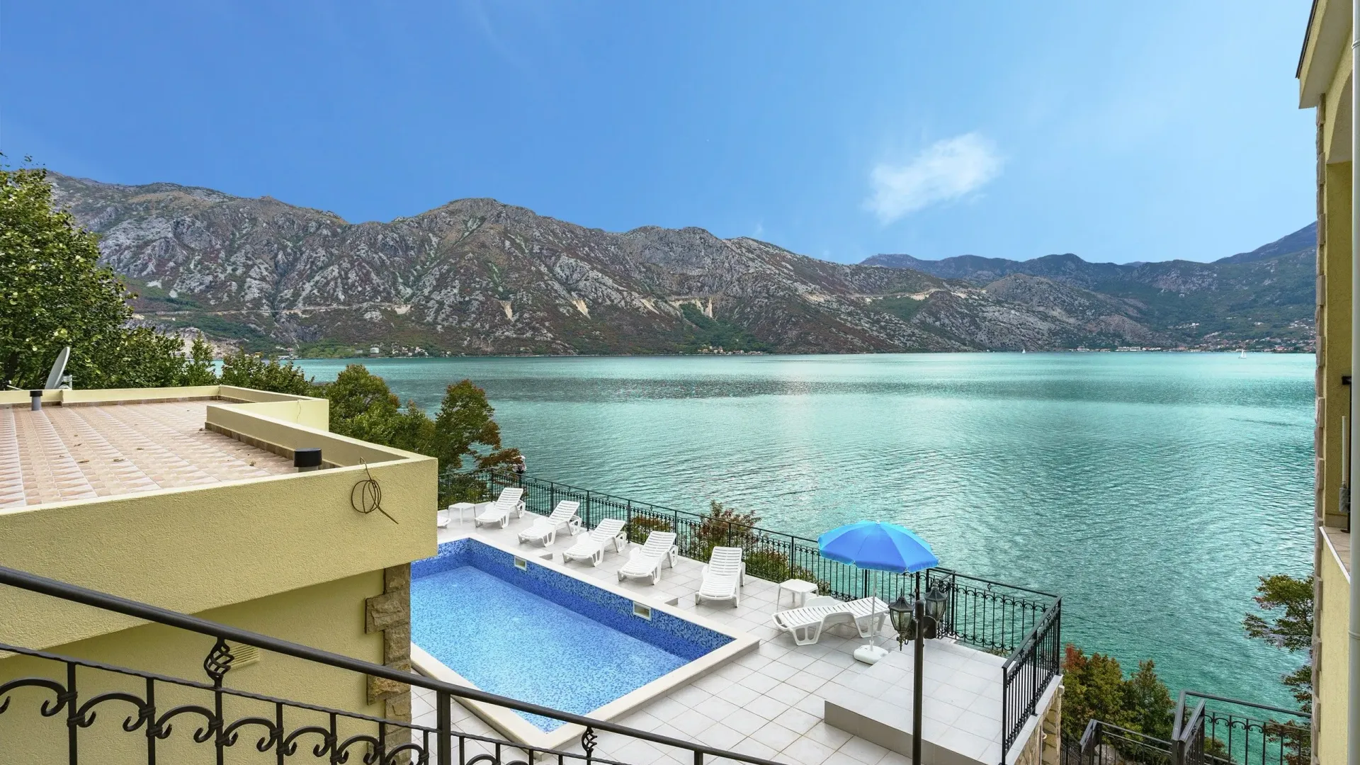 Sale, house, 358m², Kostanjica, Kotor