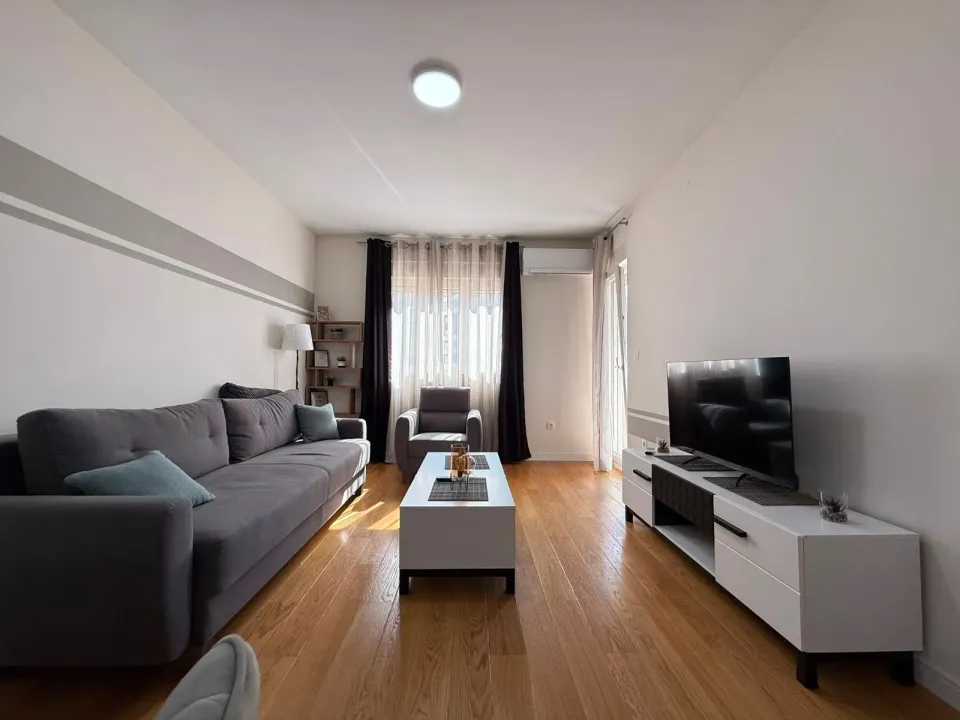 Rent, one bedroom apartment, 50m², Central Point, Podgorica
