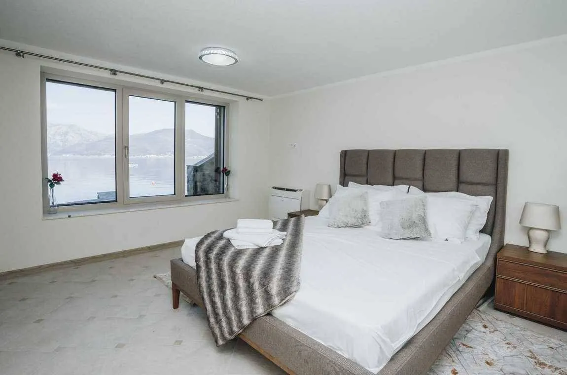 Prodaja, kuća, 300m², Krašići, Tivat