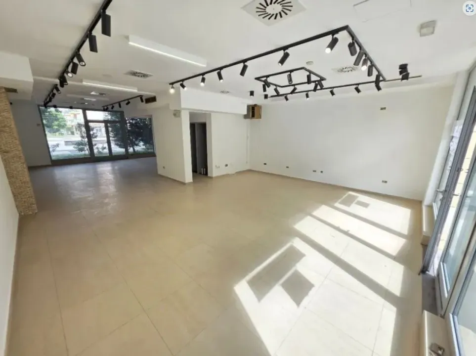 Rent, office space, 100m², City Kvart, Podgorica