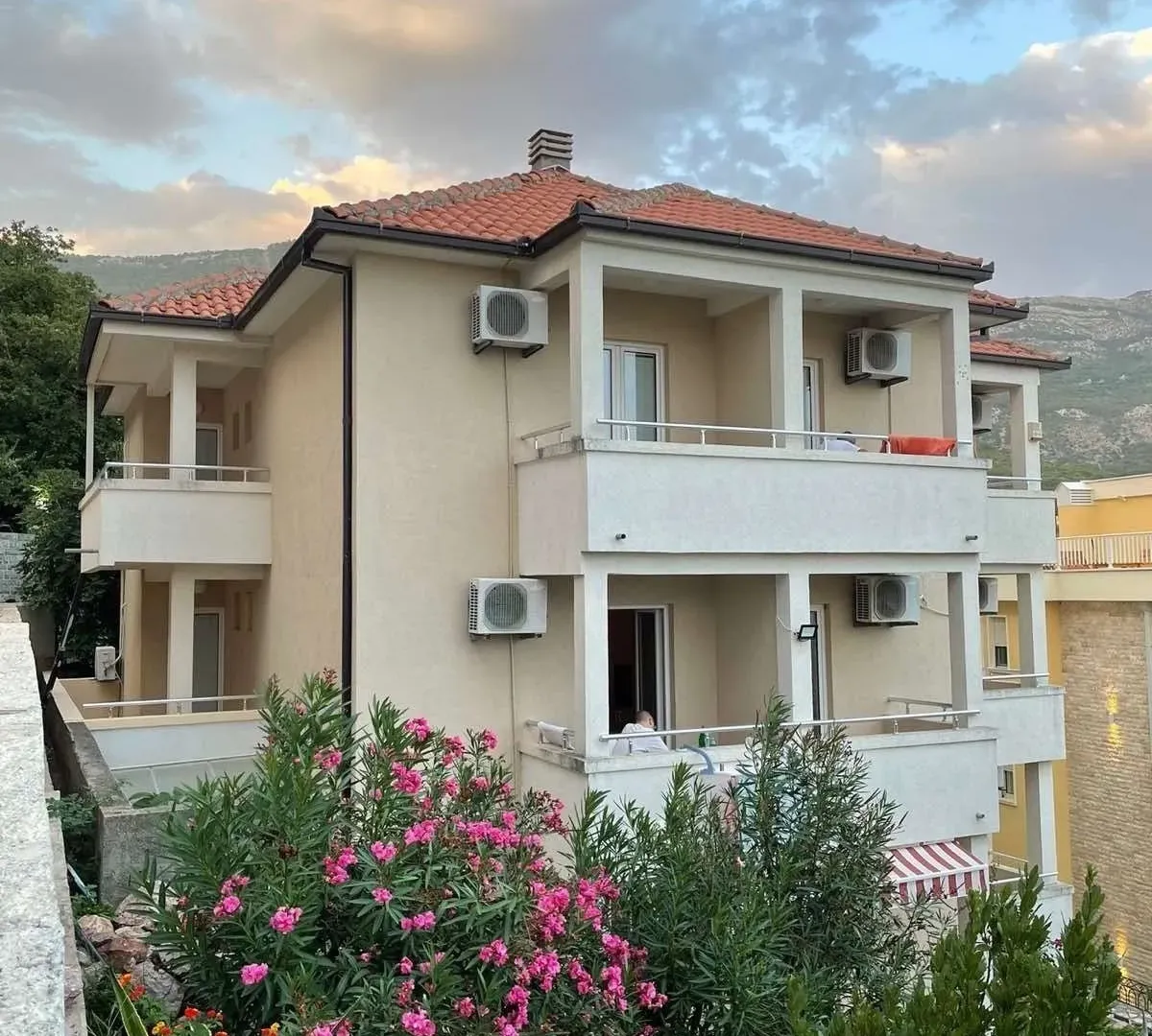 Prodaja, ugostiteljski objekat, 621m², Buljarica, Budva