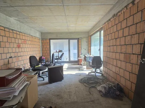 Sale, office space, 62m², 1 maj, Podgorica - image 4