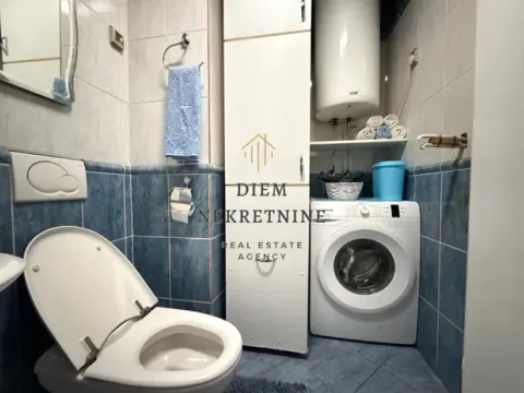 Rent, two bedroom apartment, 76m², Podgorica, Crna Gora - image 1