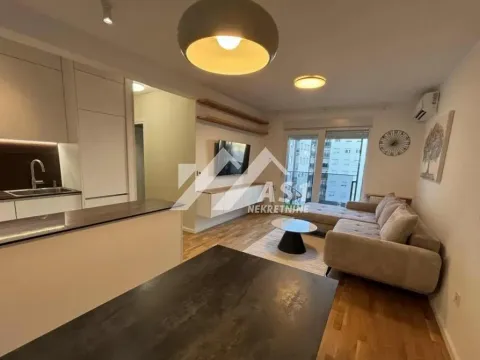 Izdavanje, trosoban stan, 58m², Novi Sad Sve Podlokacije, Novi Sad - image 2