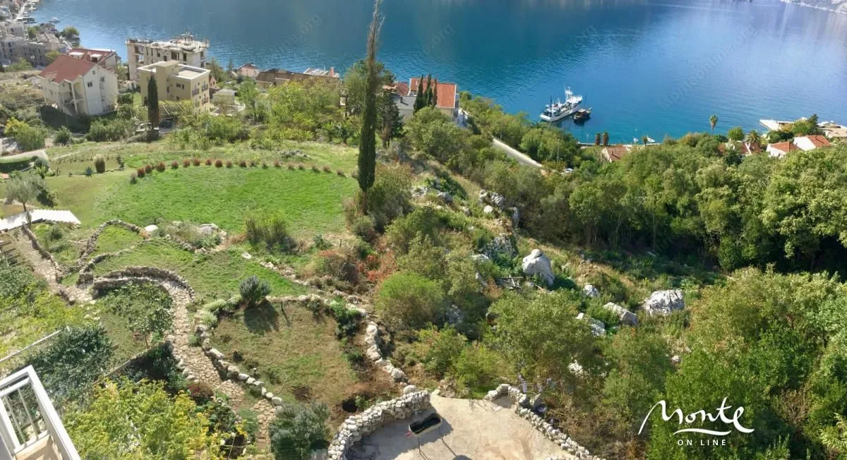 Prodaja, plac, 3060m², Dobrota, Kotor