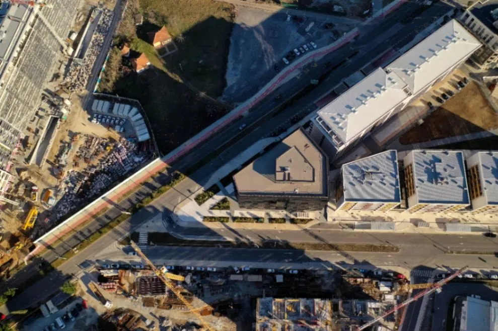 Izdavanje,  poslovni prostor, 300m2, Iza Capital Plaze, Podgorica