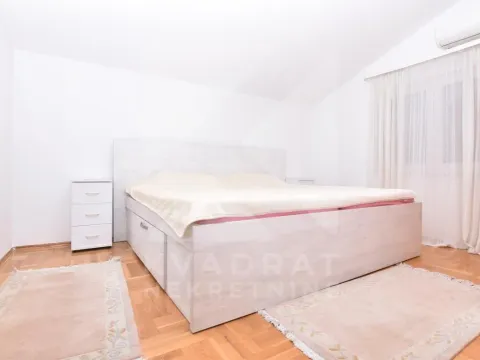 Izdavanje, dvosoban stan, 115m², Tološi, Podgorica - image 8