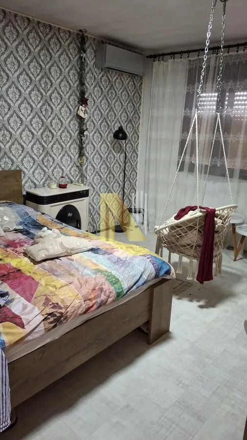 Prodaja, kuća, 450m², Veternik, Novi Sad Sve Podlokacije