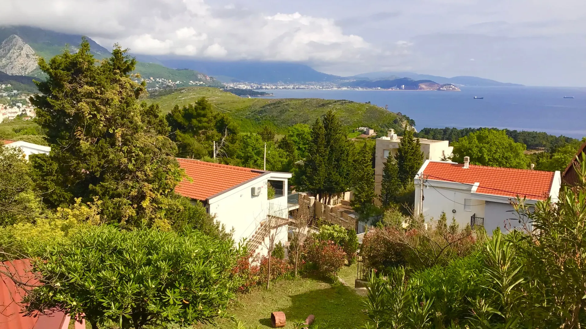 Prodaja, kuća, 260m², Zagrađe, Bar
