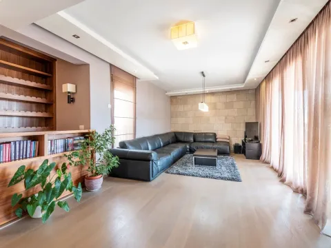 Sale, three bedroom apartment, 215m², Centar, Budva - image 13
