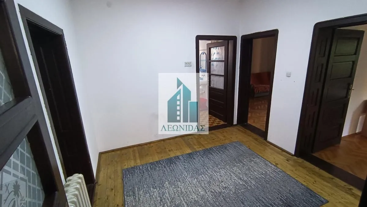 Izdavanje, trosoban stan, 100m², Palilula, Niš