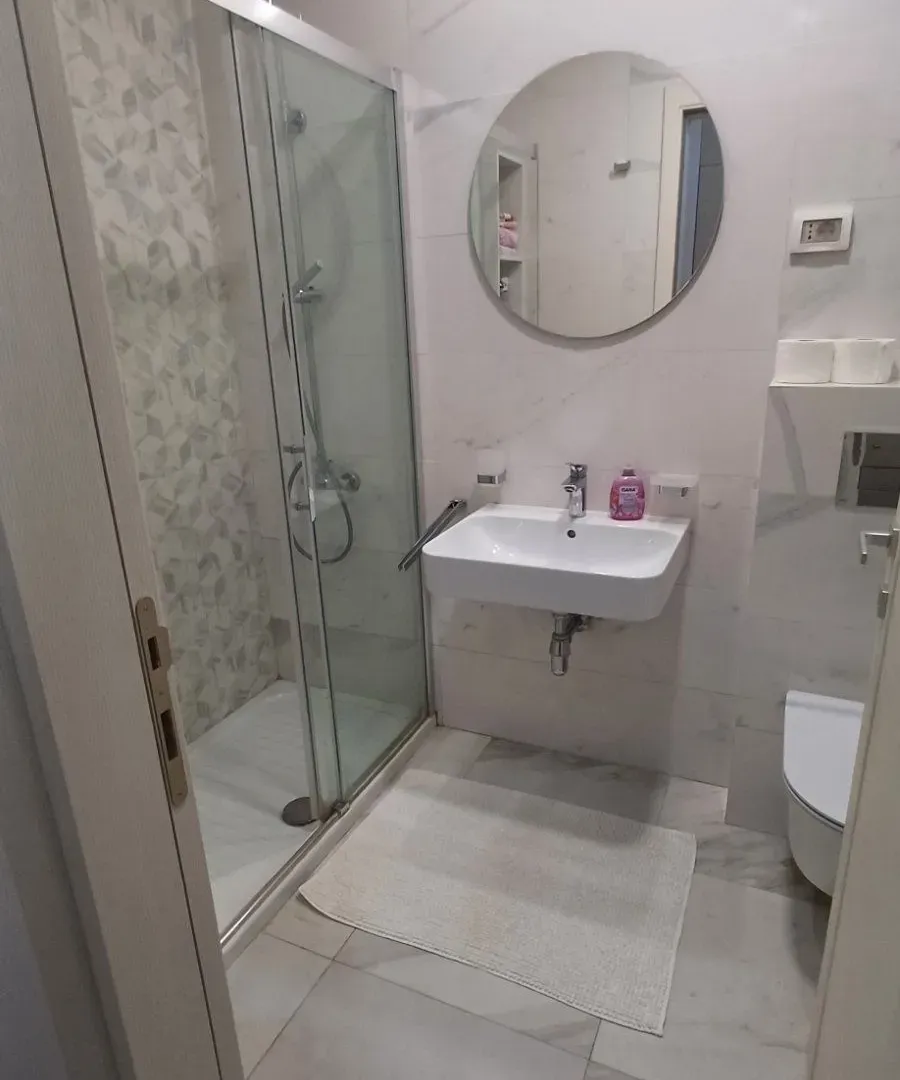 Izdavanje, stan, 40m², Central Point, Podgorica