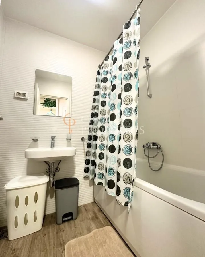Izdavanje, stan, 40m², Pobrežje, Podgorica