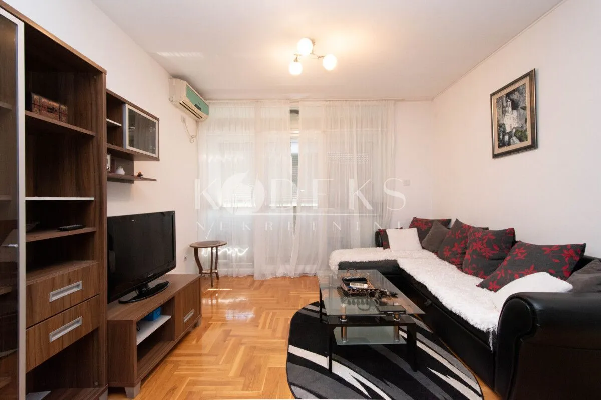 Rent, two bedroom apartment, 56m², 1 maj, Podgorica