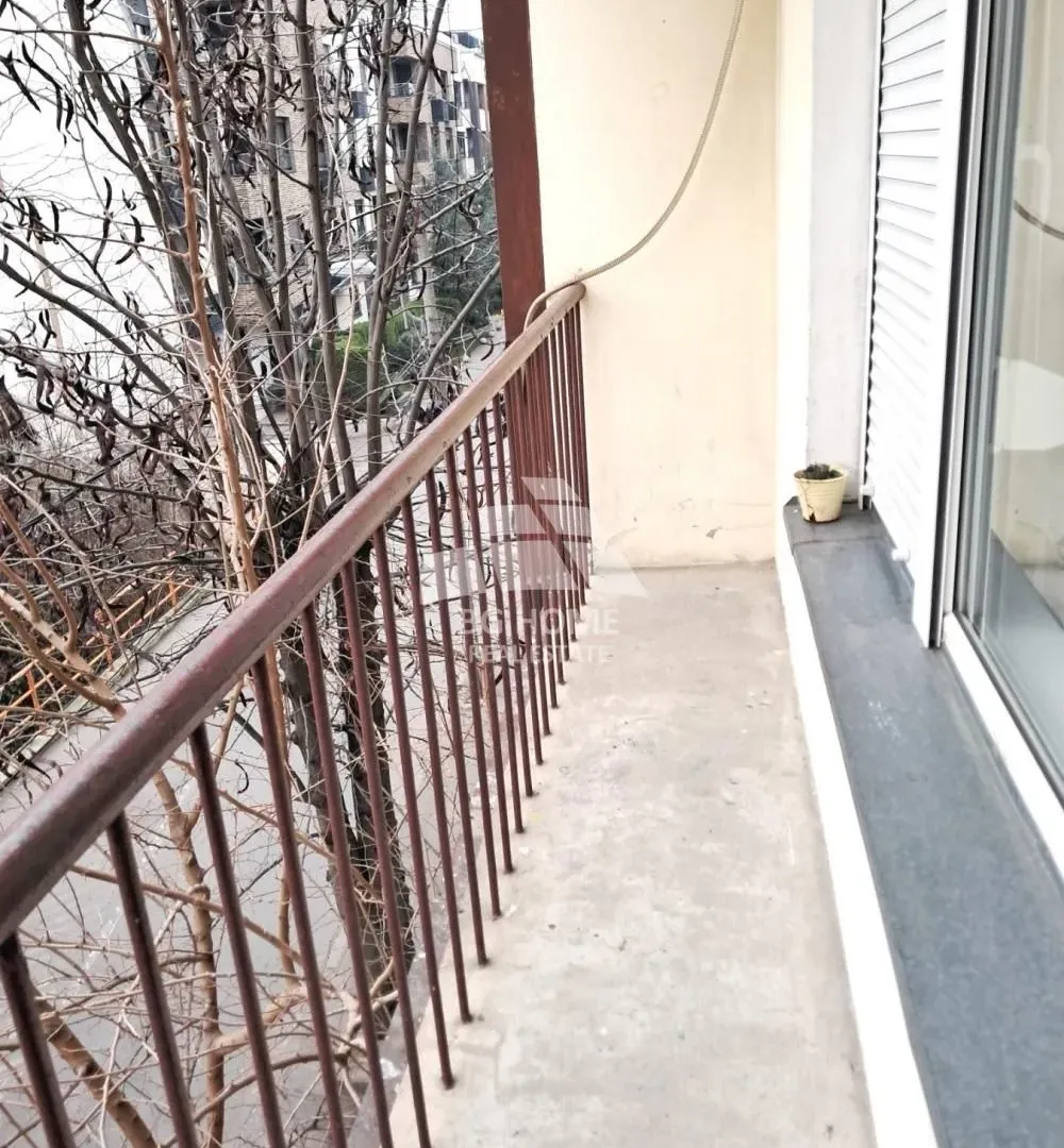 Prodaja, trosoban stan, 69m², Čubura, Beograd
