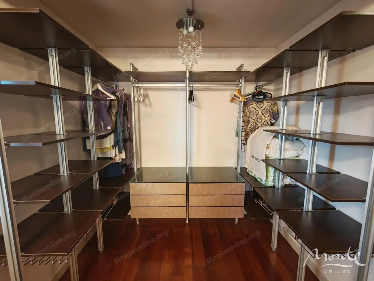 Prodaja, dvosoban stan, 111m², Gospoština, Budva