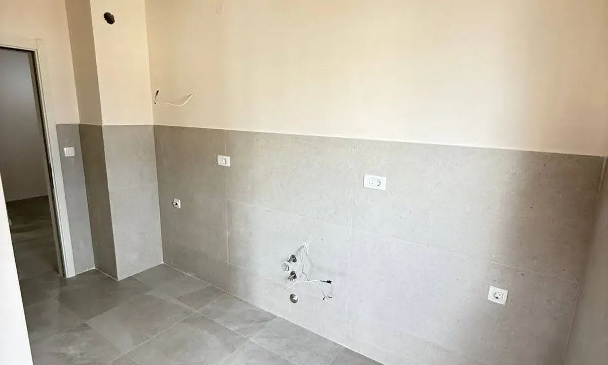 Prodaja, dvosoban stan, 72m², Central Point, Podgorica