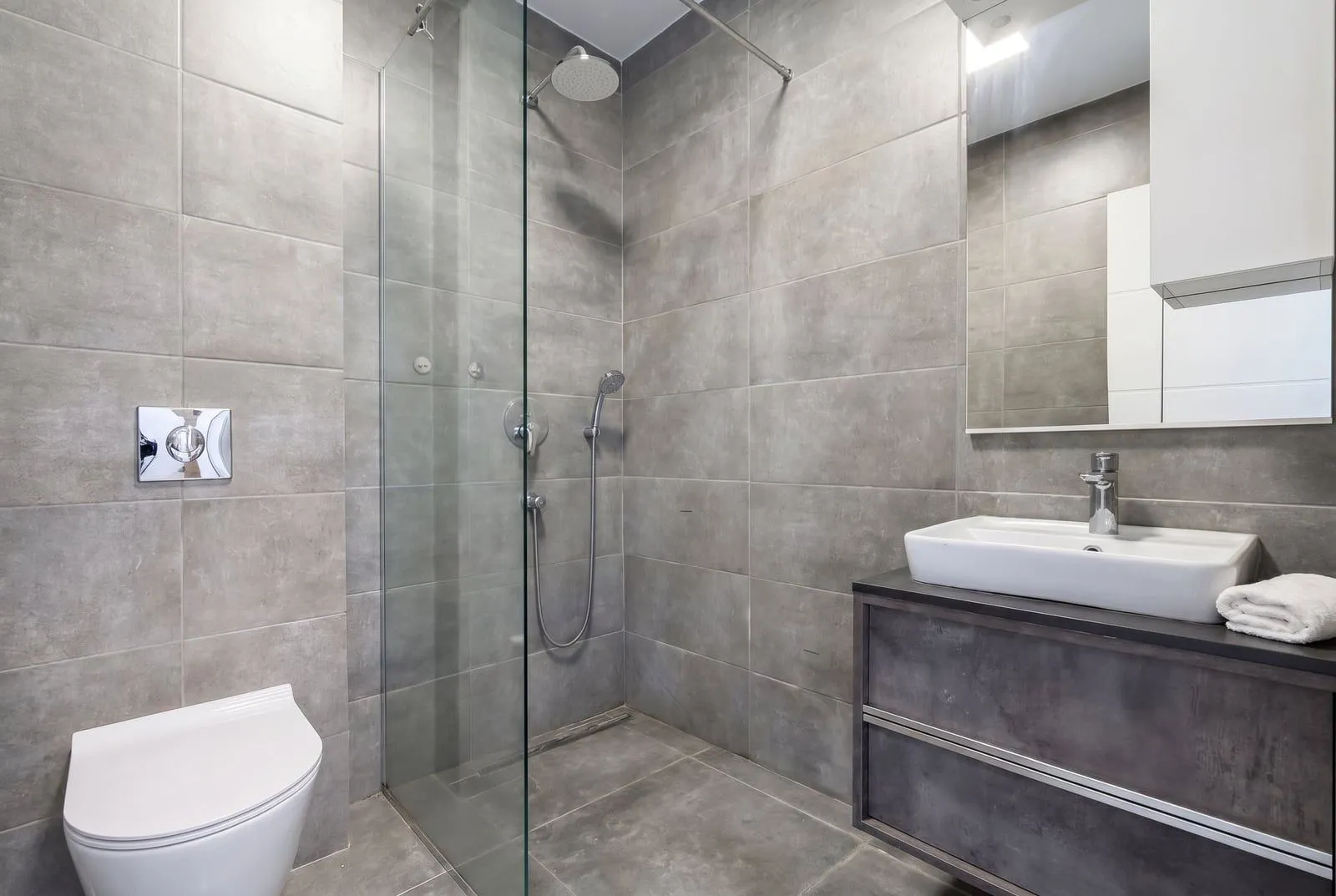 Prodaja, trosoban stan, 50m², Tivat, Crna Gora