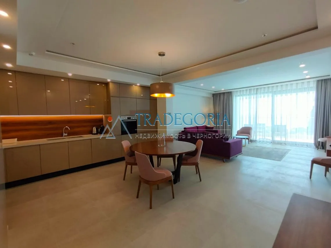 Prodaja, dvosoban stan, 107m², Bečići, Budva