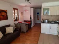 Sale, two bedroom apartment, 59m², Dobrota, Kotor - image 10