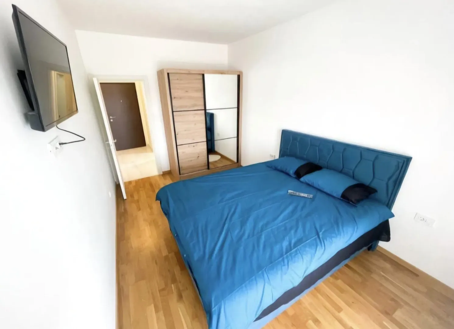 Izdavanje, jednosoban stan, 50m², Stari Aerodrom, Podgorica