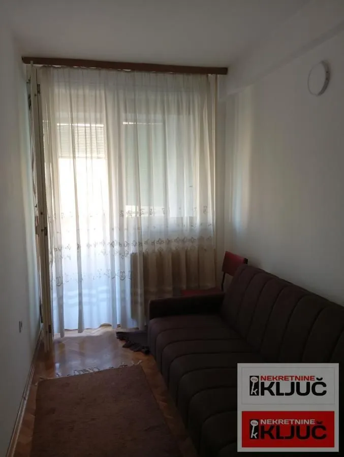 Prodaja, dvosoban stan, 70m², Bulevar Oslobodjenja, Novi Sad Sve Podlokacije
