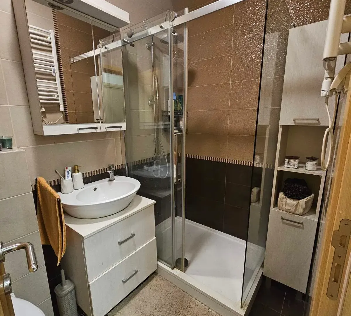 Prodaja, jednosoban stan, 52m², Blok 6, Podgorica