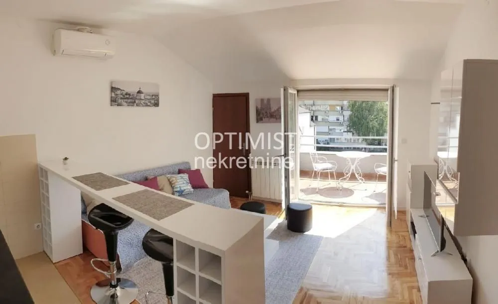 Prodaja, dvosoban stan, 35m², Uciteljsko Naselje, Zvezdara Sve Podlokacije