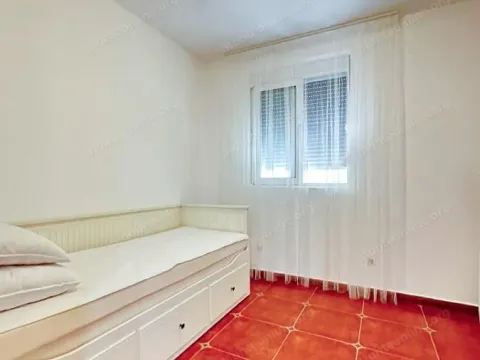 Prodaja, trosoban stan, 90m², Petrovac, Budva - image 5