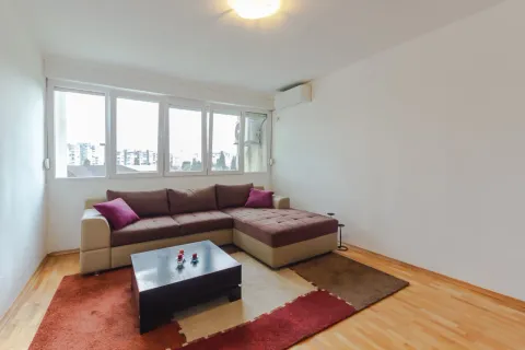 Rent, one bedroom apartment, 59m², Central Point, Podgorica - image 120
