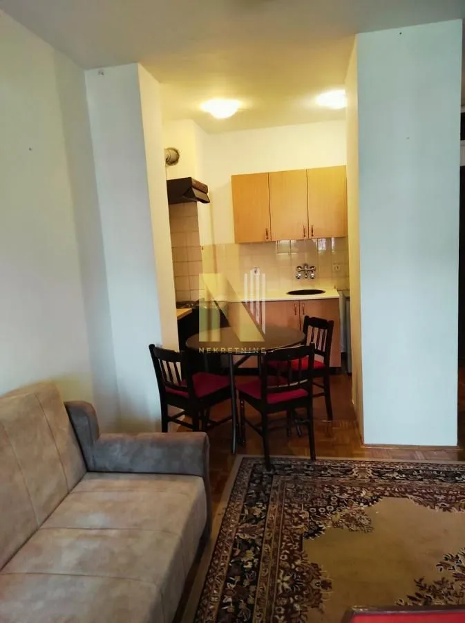 Izdavanje, dvosoban stan, 45m², Detelinara, Novi Sad Sve Podlokacije