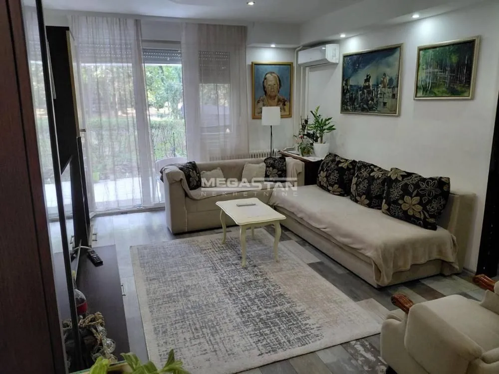 Prodaja, dvosoban stan, 65m², Novi Beograd Blok 28, Novi Beograd Sve Podlokacije