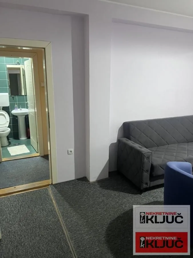 Izdavanje, dvosoban stan, 60m², Grbavica, Novi Sad Sve Podlokacije