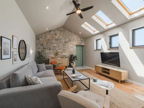 Rent, house, 520m², Đuraševići, Tivat - image 25