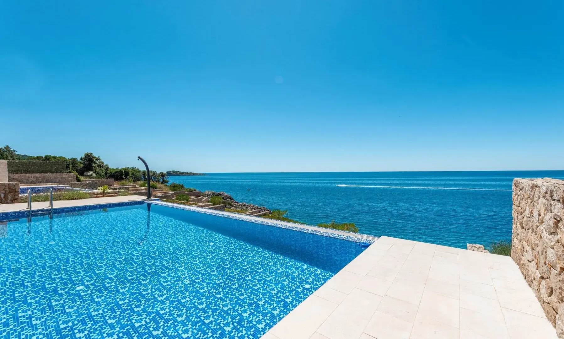 Sale, house, 360m², Utjeha, Bar