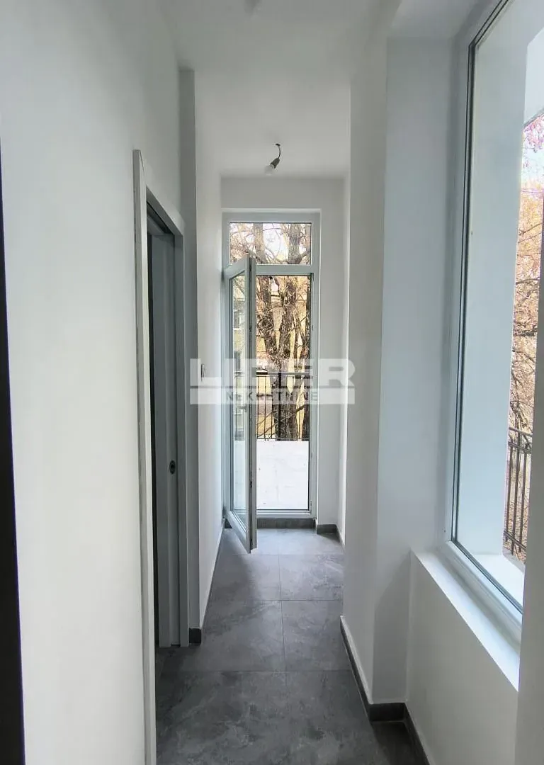 Sale, two bedroom apartment, 87m², Stari Grad, Beograd