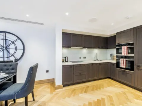 Izdavanje, dvosoban stan, 89m², Donja Lastva, Tivat - image 3