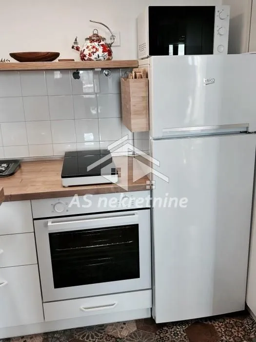 Rent, one bedroom apartment, 33m², Stari Grad, Beograd